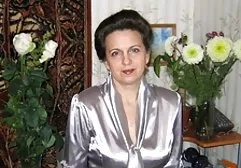 دوست پسر سفید fucks کلیپ های سکسی داغ در مالت جذابی در گربه