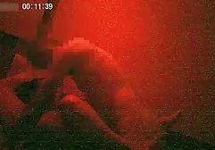 گربه یک عضو سخت از یک دوست جدید کلیپهایسکسی نشسته است